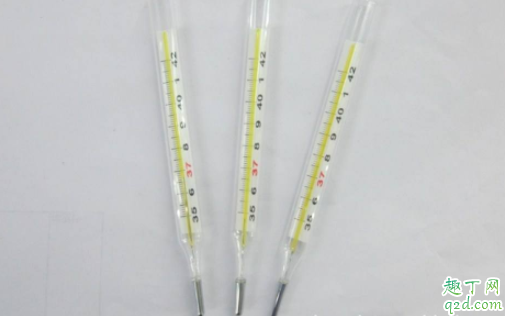 水银体温计腋下夹几分钟 水银体温计碎了会不会中毒