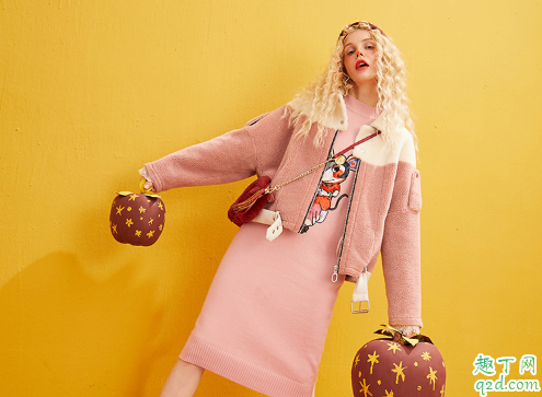 羊羔毛外套怎么搭配显瘦又好看 羊羔毛外套2019冬季最火搭配技巧