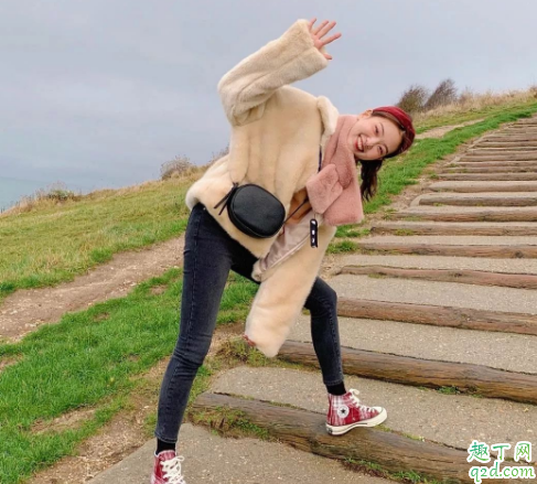 羊羔毛外套怎么搭配显瘦又好看 羊羔毛外套2019冬季最火搭配技巧