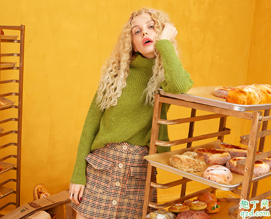 高领毛衣怎么搭配好看有气质 高领毛衣2020冬季搭配技巧