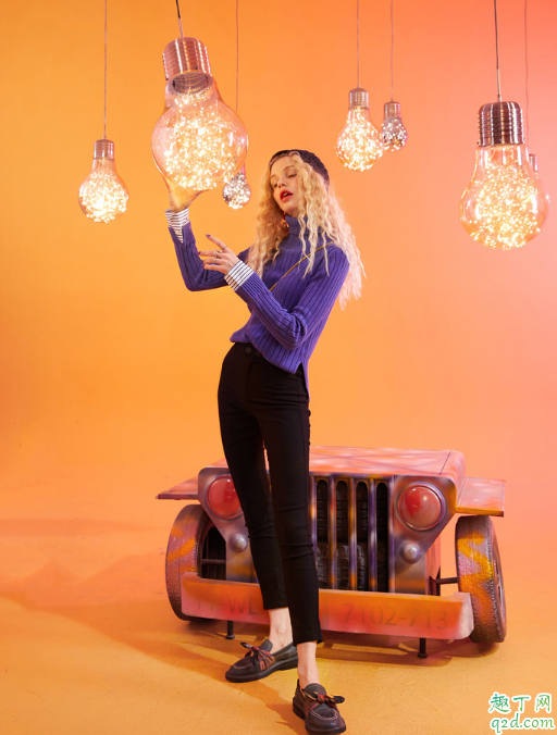 高领毛衣怎么搭配好看有气质 高领毛衣2020冬季搭配技巧