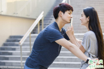 男生总是对女生倾诉心事什么情况 男人对女人倾诉心事该怎么办