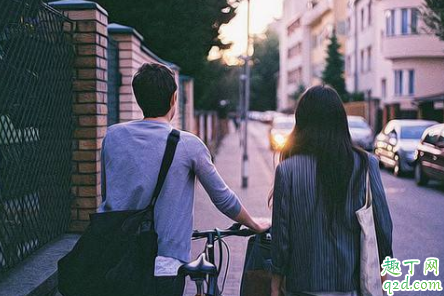 男生总是对女生倾诉心事什么情况 男人对女人倾诉心事该怎么办