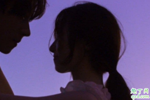 女朋友说你傻什么意思 女朋友说你是不是傻如何回复