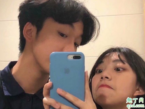 女朋友说你傻什么意思 女朋友说你是不是傻如何回复