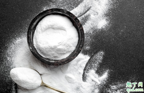 小苏打水能喷花叶吗 用小苏打浇花好不好