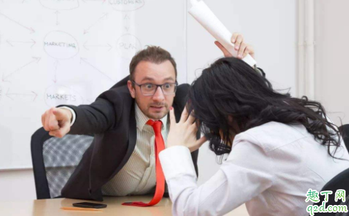 被领导误解批评有必要解释吗 不是自己的错怎么和领导辩解