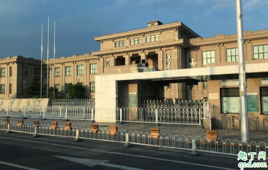 北京自然博物馆有停车场吗 北京自然博物馆有几层每层是什么