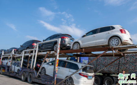 买车和坐出租车哪个划算 买车和坐出租车有什么缺点