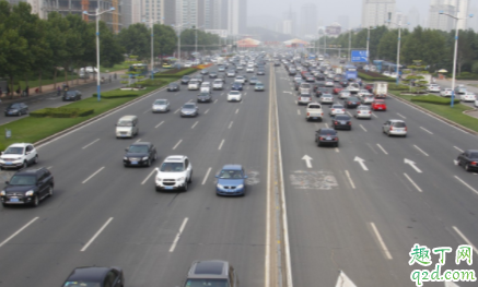 车在怠速车底有噪音是什么情况 开空调车底为什么有噪音