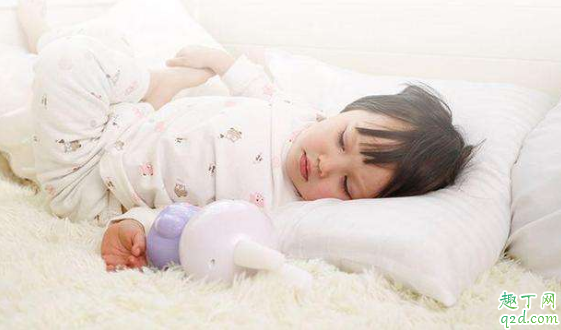 新生儿感染新型冠状病毒的症状 哪些新生儿要排查新型冠状病毒感染