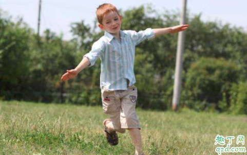 疫情期间如何提高宝宝的免疫力 疫情期间在家里带宝宝做什么运动