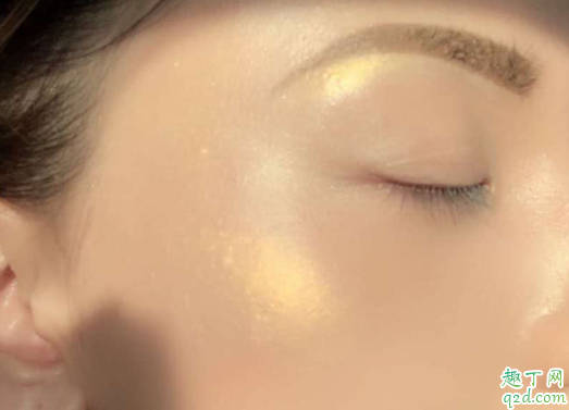 kvd十周年限定高光多少钱 kvd十周年限定高光试色