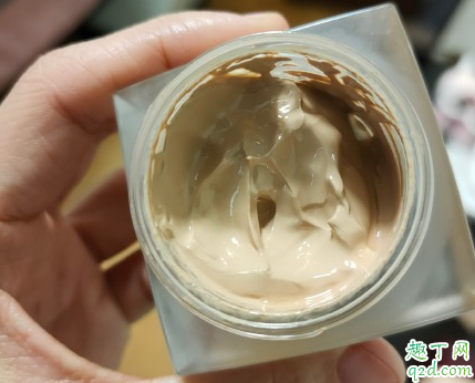 RMK水凝光采粉霜色号选择 RMK水凝光采粉霜适合什么肤质