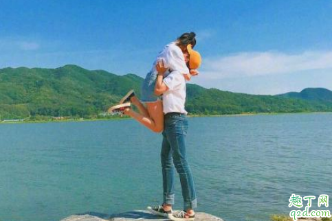 对象过度黏人是不信任的表现吗 对象过度粘人说明什么