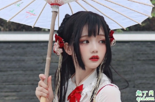 异性朋友多的女生为什么没男朋友 异性朋友多的女生值不值得追