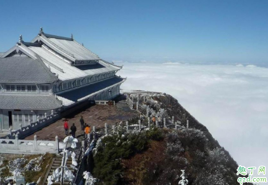峨眉山旅游大巴一般是什么时候 上峨眉山在哪里坐大巴