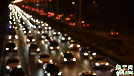 手动挡车上坡跟车怎么开 手动挡车上坡跟着后溜怎么办