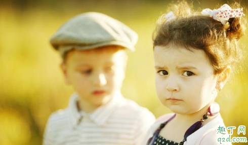 剖腹产后平躺六小时难受吗 剖腹产平躺几个小时可以动