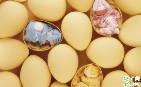 为什么新生儿一出生身上有红斑 新生儿身上的红斑会消失吗