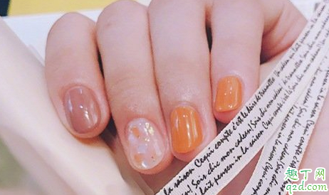 元旦美甲图片2020新款式最流行 2020最火ins风开年美甲推荐