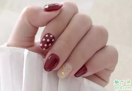 元旦美甲图片2020新款式最流行 2020最火ins风开年美甲推荐
