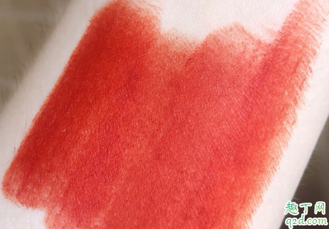 兰蔻2020情人节限定196好看吗 兰蔻红丝绒196口红试色