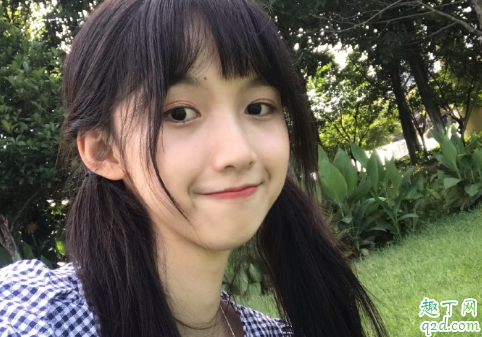 女生28岁了从来没谈过恋爱正常吗 和男生接触不自在怎么办