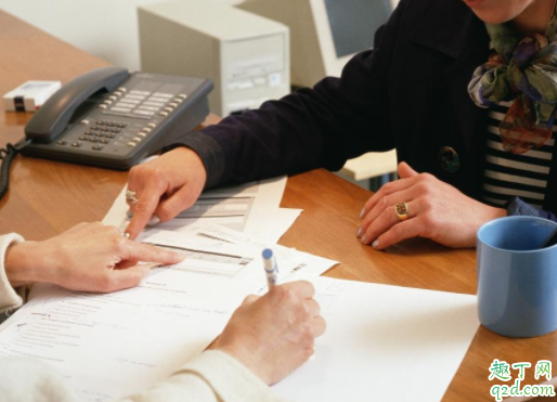 为什么领导喜欢拍马屁不干活的人 同事特别会拍马屁我不会怎么办