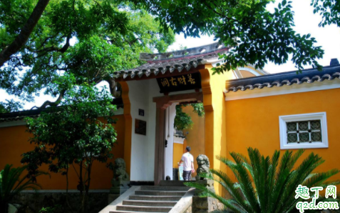 普陀山拜佛怎么拜 普陀山求财的叫什么洞