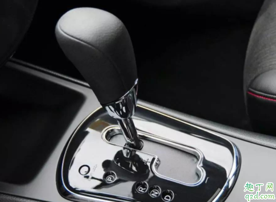 手动挡档杆断了怎么办 手动挡档杆抖动正常吗