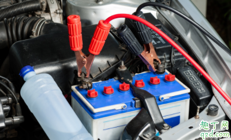 汽车蓄电池自己换可以省多少钱 自己换汽车蓄电池的步骤