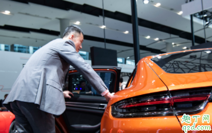 第一次买车怎么和销售谈价格 第一次买车在什么时候买最好