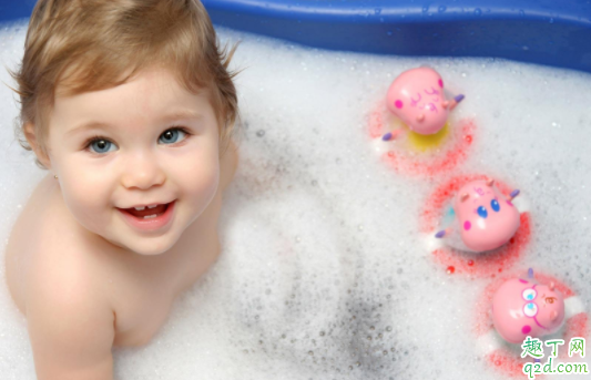 鹅口疮的宝宝吃奶瓶痛吗 鹅口疮能自己恢复吗