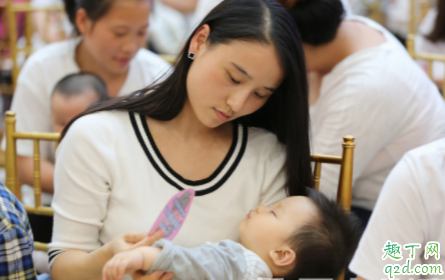 背奶妈妈在外面厕所怎么抽奶 背奶妈妈可以直接断奶吗