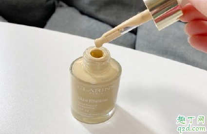 娇韵诗缎光水漾精华粉底液敏感肌可以用吗 娇韵诗缎光水漾精华粉底液使用评测