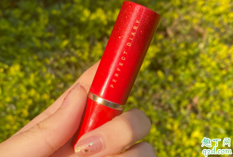 完美日记116适合黄皮吗 完美日记2020新年限定116口红试色