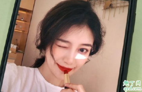 女生什么表现想让你抱她 什么女生心里想你却不和你联系