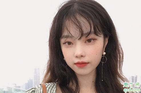 谈恋爱男生该不该多花钱 情侣间的消费观可以磨合吗