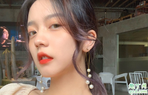 经常跟异性聊暖味信息是什么心态 和很久不聊天的异性暧昧怎么开口