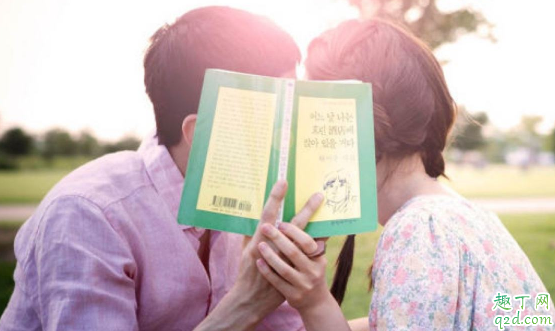 女生与男生交往谁吃亏 恋爱的时候男女到底应该怎么出钱