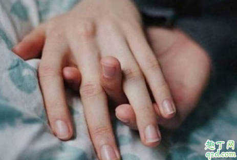 夫妻之间不争不吵离婚是因为有爱吗 不争不吵的婚姻代表什么