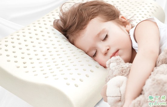 脏了的乳胶枕怎么洗好 清洗乳胶枕需注意哪些事项