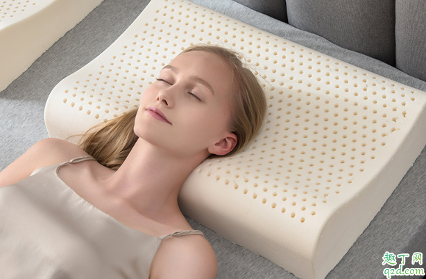 乳胶枕好还是记忆枕好 记忆枕与乳胶枕不同点在哪