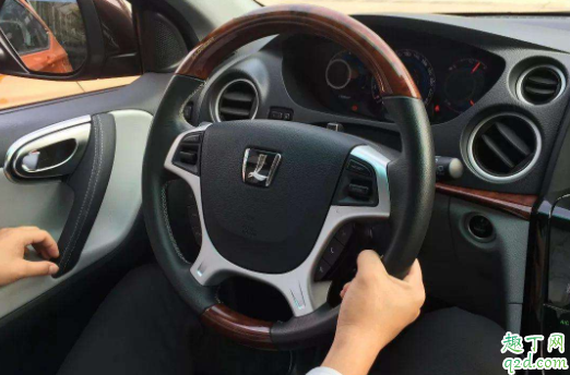 汽车方向盘能不能打死 方向盘打死有什么危害