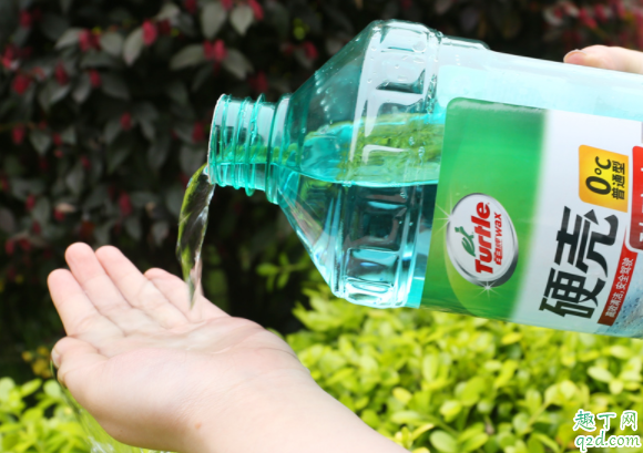 汽车玻璃水是什么水 没有汽车玻璃水可以用自来水吗