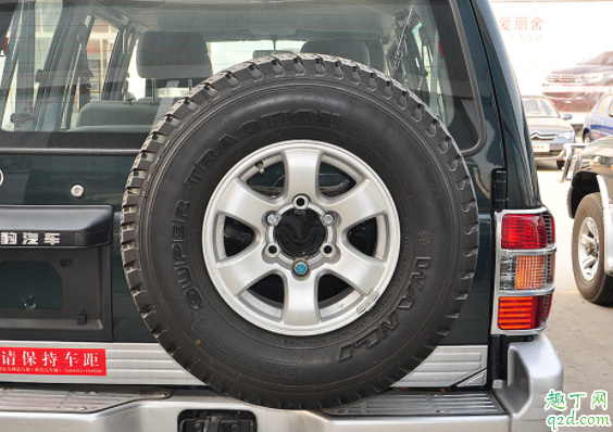 汽车可以不带备胎吗 给汽车减重能拆些什么