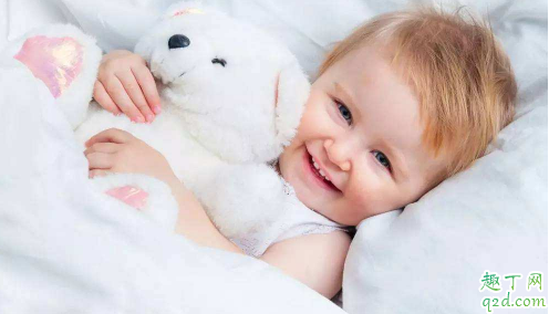 多大的婴儿可以把尿 为什么不能过早把尿