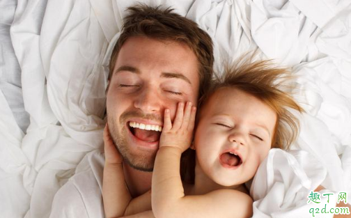 宝宝刚生出来就挤乳头好吗新生女宝要不要挤乳头