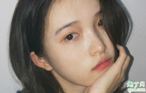 女生什么行为表示喜欢上你 女生喜欢男生会有怎样的表现